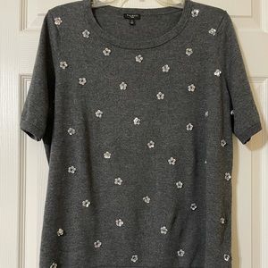 ⬇️Talbots short sleeve w/sequins